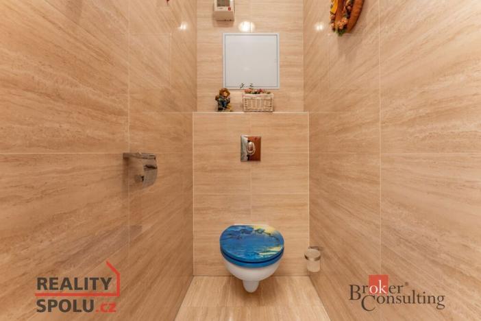 Prodej bytu 3+1, Liberec - Liberec VI-Rochlice, Nádvorní, 72 m2