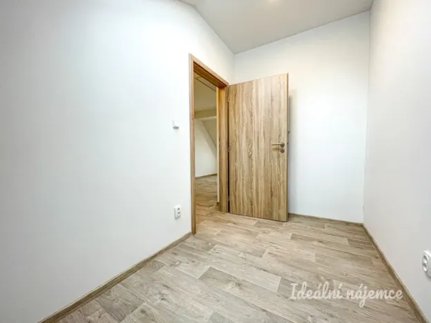 Pronájem bytu 3+kk, Brno, Šimáčkova, 36 m2