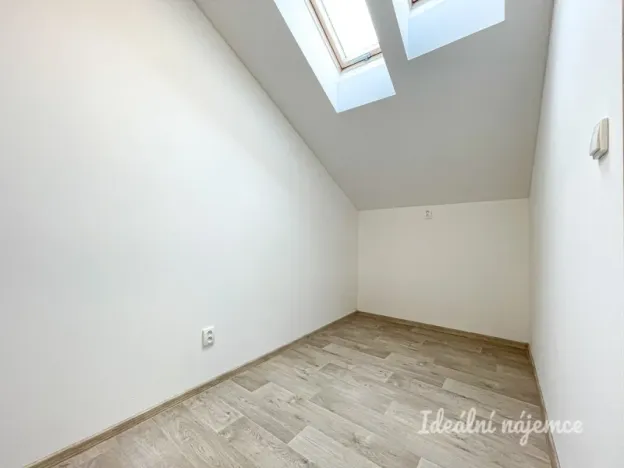 Pronájem bytu 3+kk, Brno, Šimáčkova, 36 m2