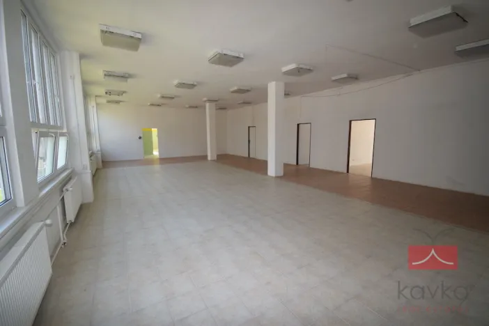 Pronájem výrobních prostor, Pelhřimov, Pražská, 665 m2