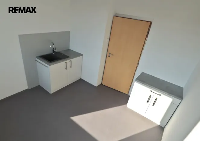 Pronájem kanceláře, Zlín, Paseky, 67 m2