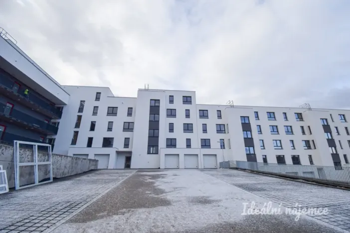 Pronájem bytu 1+kk, Kuřim, Pazourková, 29 m2