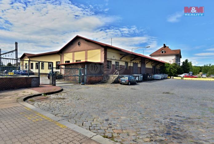 Prodej obchodního prostoru, Hradec Králové - Pražské Předměstí, 3000 m2