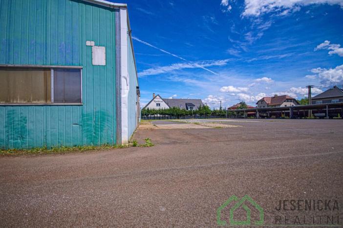Prodej výrobních prostor, Javorník, Nádražní, 3580 m2