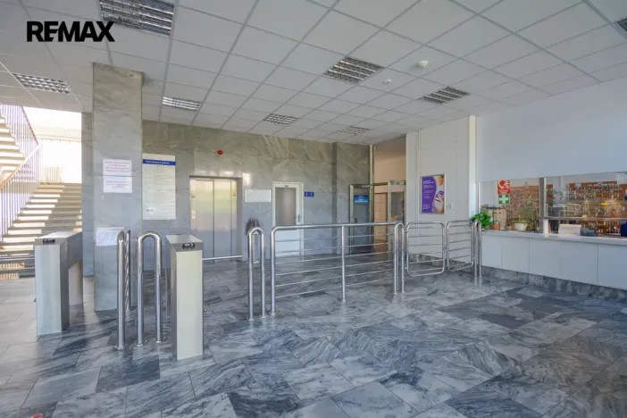 Pronájem kanceláře, Pardubice - Zelené Předměstí, Masarykovo náměstí, 321 m2