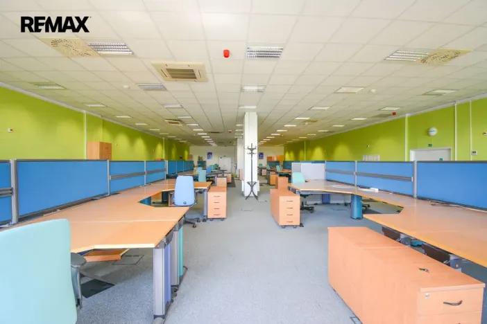Pronájem kanceláře, Pardubice - Zelené Předměstí, Masarykovo náměstí, 321 m2