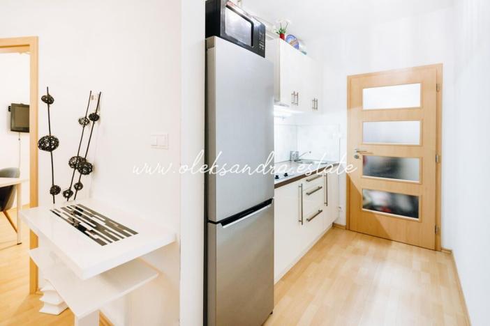 Pronájem bytu 2+kk, Praha - Troja, Mazurská, 38 m2