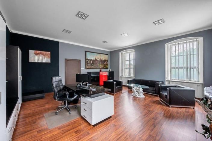 Prodej komerční nemovitosti, Klášterec nad Ohří, Chomutovská, 1350 m2