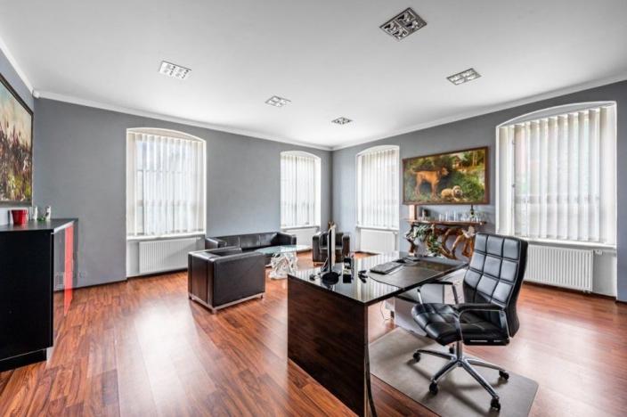 Prodej komerční nemovitosti, Klášterec nad Ohří, Chomutovská, 1350 m2