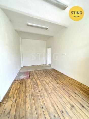 Pronájem kanceláře, Třebíč, V. Nezvala, 55 m2