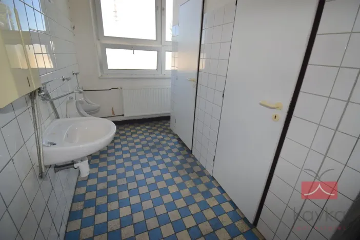 Pronájem komerční nemovitosti, Jindřichův Hradec - Otín, 1850 m2