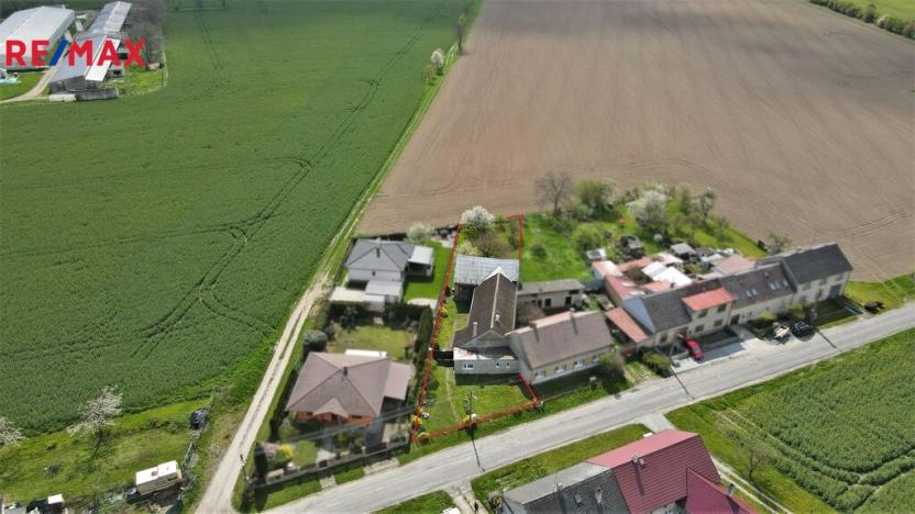 Prodej rodinného domu, Hnojice, 259 m2