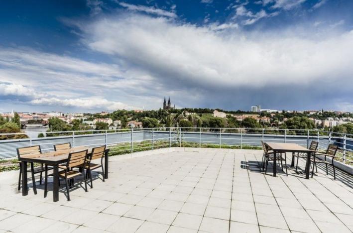 Pronájem kanceláře, Praha - Hlubočepy, Nádražní, 539 m2