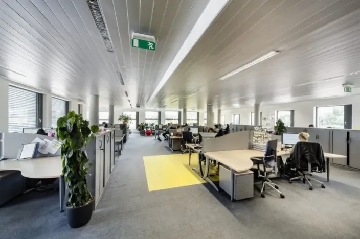 Pronájem kanceláře, Praha - Hlubočepy, Nádražní, 539 m2