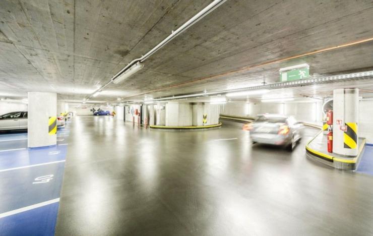 Pronájem kanceláře, Praha - Hlubočepy, Nádražní, 239 m2