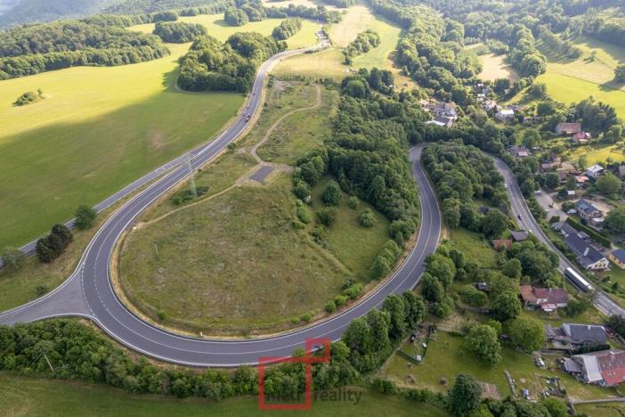 Prodej pozemku pro komerční výstavbu, Lipina, 35315 m2