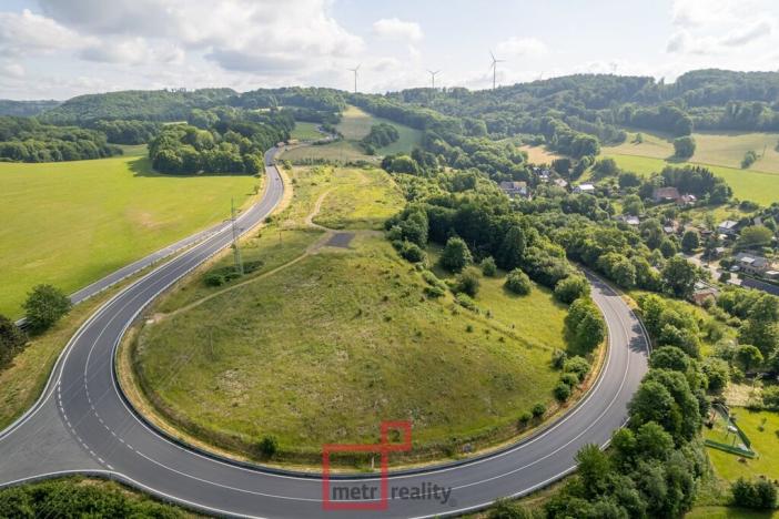 Prodej pozemku pro komerční výstavbu, Lipina, 35315 m2