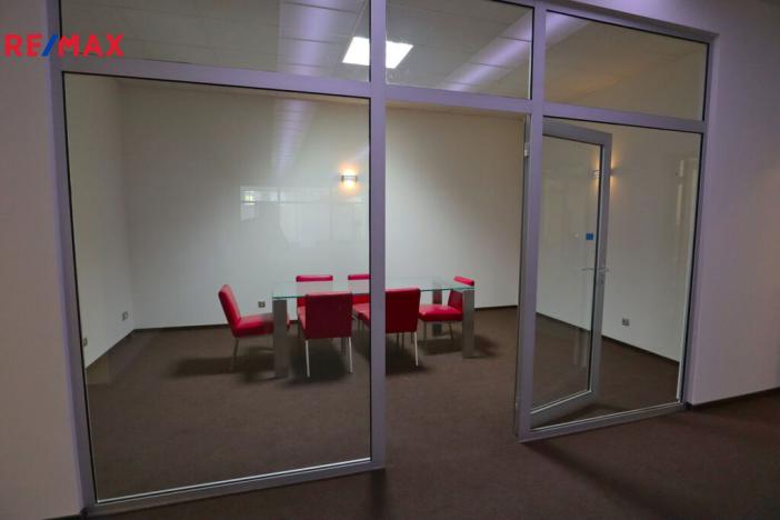 Pronájem kanceláře, Kopřivnice, Záhumenní, 394 m2