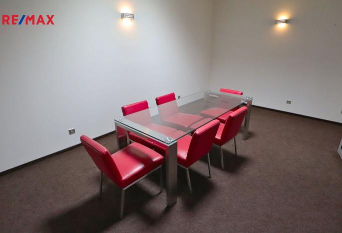 Pronájem kanceláře, Kopřivnice, Záhumenní, 394 m2