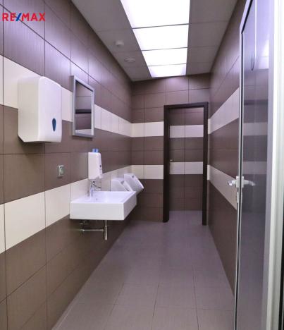 Pronájem kanceláře, Kopřivnice, Záhumenní, 394 m2