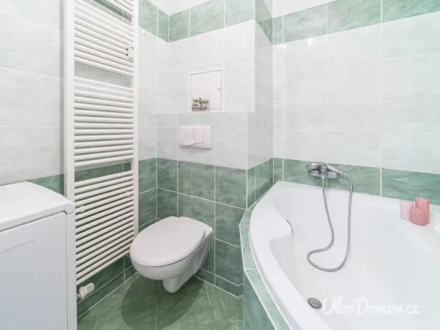 Pronájem bytu 1+kk, Praha - Záběhlice, Mattioliho, 33 m2