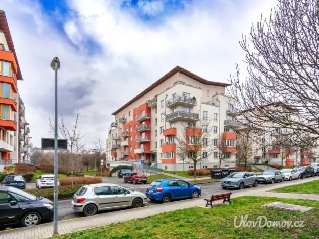 Pronájem bytu 1+kk, Praha - Záběhlice, Mattioliho, 33 m2