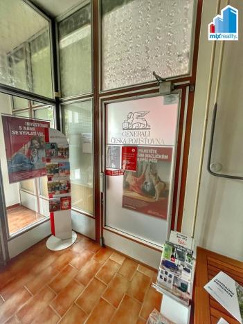 Prodej komerční nemovitosti, Domažlice, Husova třída, 700 m2