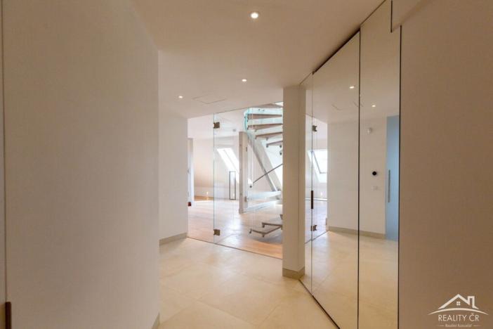 Prodej bytu 4+kk, Praha - Smíchov, Na Valentince, 156 m2