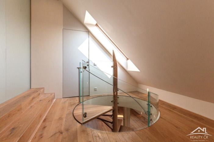 Prodej bytu 4+kk, Praha - Smíchov, Na Valentince, 156 m2