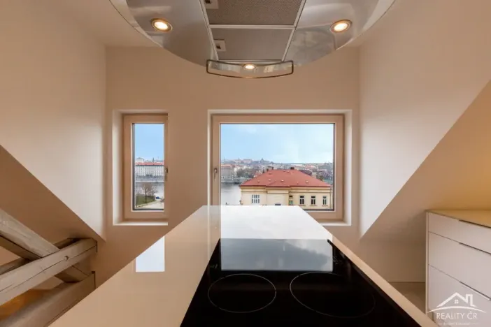Prodej bytu 4+kk, Praha - Smíchov, Na Valentince, 156 m2