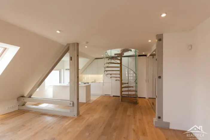 Prodej bytu 4+kk, Praha - Smíchov, Na Valentince, 156 m2