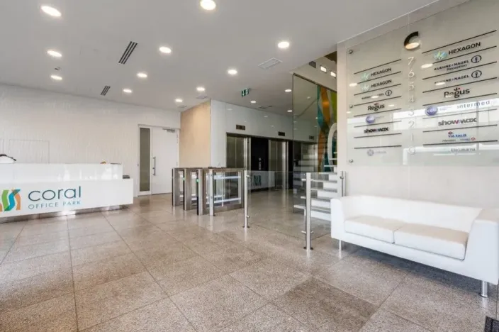 Pronájem kanceláře, Praha - Stodůlky, Bucharova, 280 m2