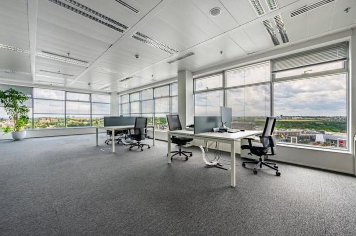 Pronájem kanceláře, Praha - Stodůlky, Bucharova, 500 m2