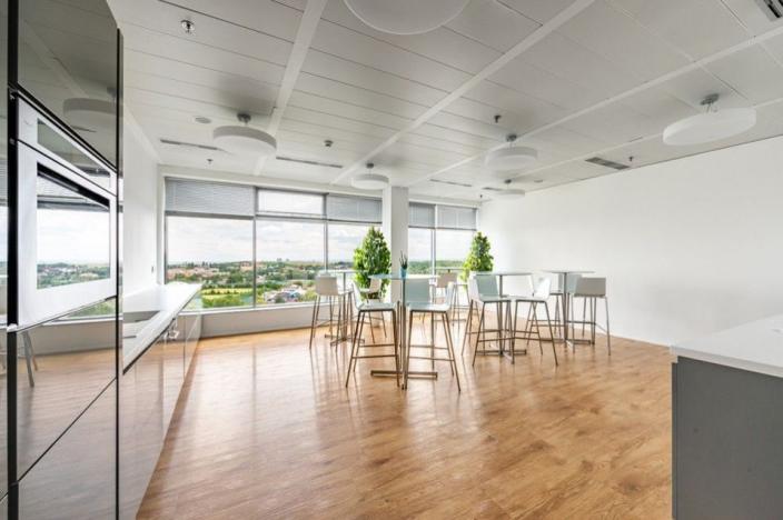 Pronájem kanceláře, Praha - Stodůlky, Bucharova, 500 m2