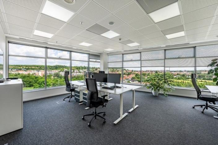 Pronájem kanceláře, Praha - Stodůlky, Bucharova, 487 m2