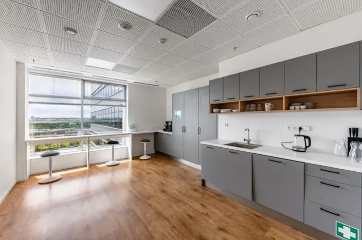 Pronájem kanceláře, Praha - Stodůlky, Bucharova, 487 m2