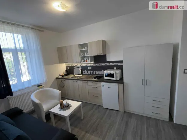 Pronájem bytu 2+kk, Luhačovice, Zatloukalova, 31 m2