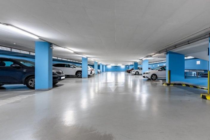 Pronájem kanceláře, Praha - Nusle, Doudlebská, 974 m2