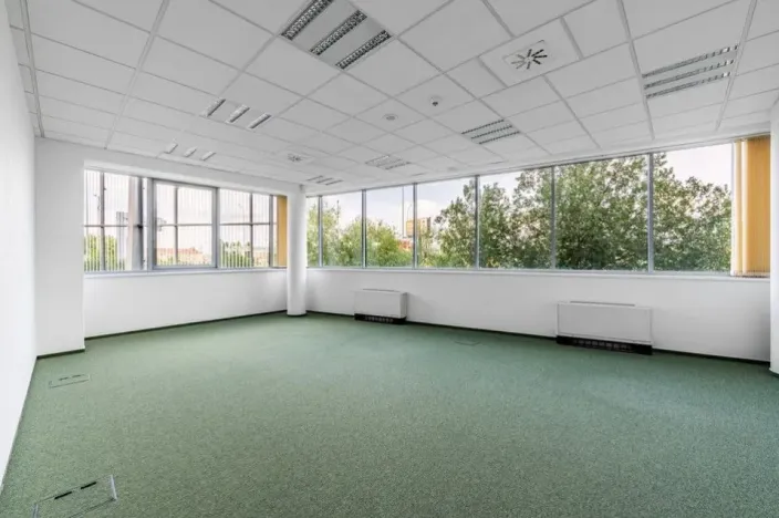 Pronájem kanceláře, Praha - Nusle, Doudlebská, 974 m2