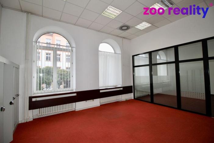 Pronájem kanceláře, Jindřichův Hradec, Klášterská, 73 m2