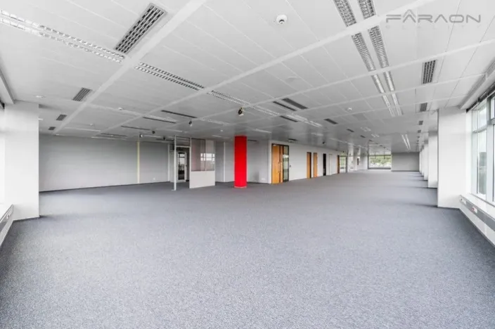 Pronájem kanceláře, Praha - Stodůlky, Bucharova, 649 m2