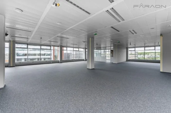 Pronájem kanceláře, Praha - Stodůlky, Bucharova, 649 m2