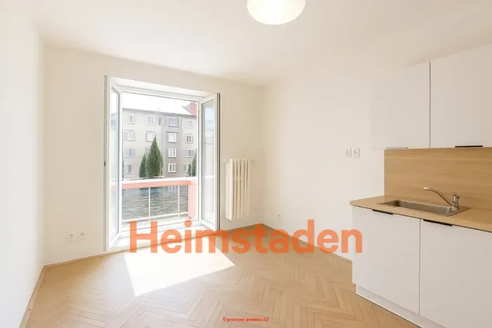 Pronájem bytu 1+kk, Havířov - Město, Hlavní třída, 21 m2