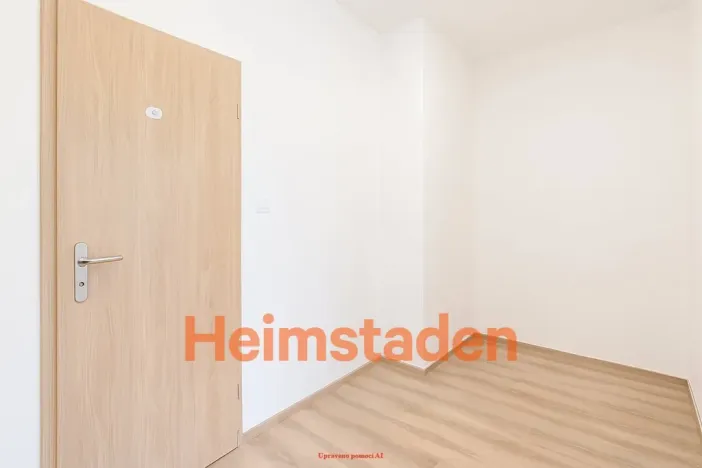 Pronájem bytu 1+kk, Havířov - Město, Hlavní třída, 21 m2