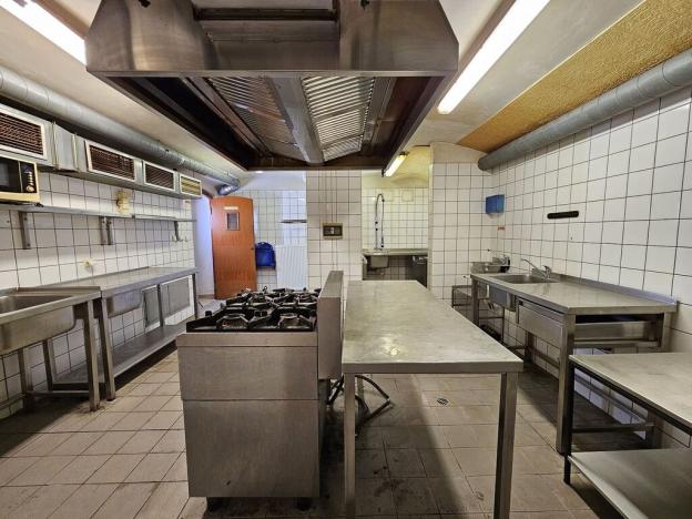 Prodej obchodního prostoru, Plzeň, Sladkovského, 156 m2