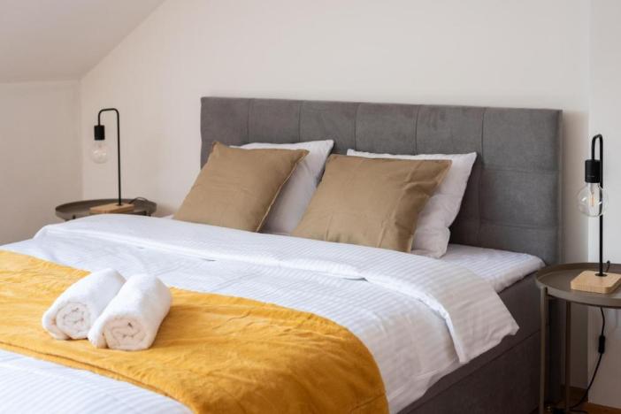 Prodej bytu 4+kk, Praha - Smíchov, Grafická, 120 m2