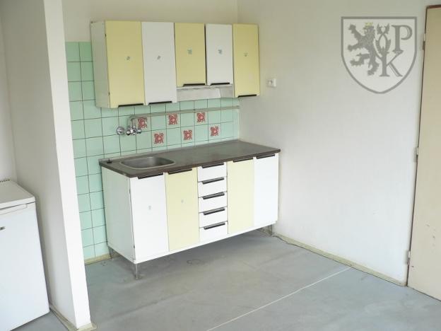 Prodej komerční nemovitosti, Velké Hydčice, 1100 m2