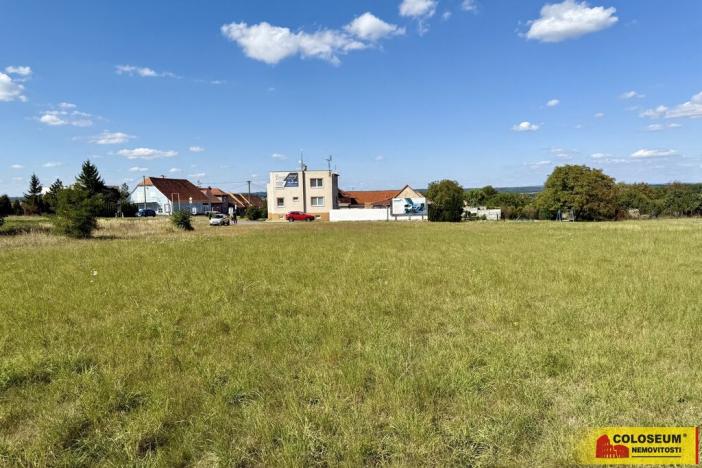 Prodej pozemku pro komerční výstavbu, Znojmo, 22332 m2