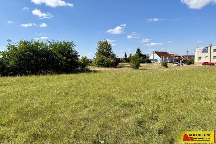 Prodej pozemku pro komerční výstavbu, Znojmo, 22332 m2