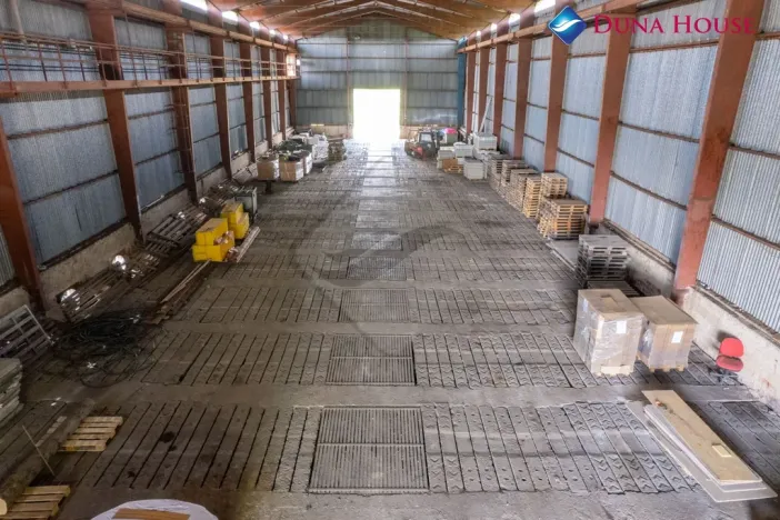 Prodej obchodního prostoru, Nedomice, 22700 m2